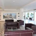 International Airport 4*