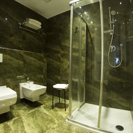International Airport Hotel 4*