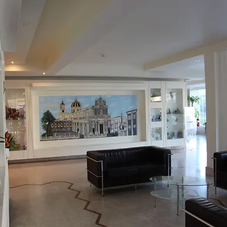 International Airport 4*