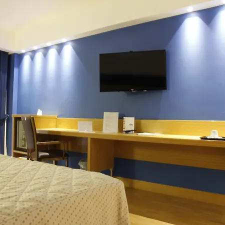International Airport 4*