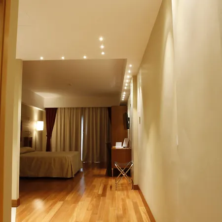 Ξενοδοχείο International Airport 4*