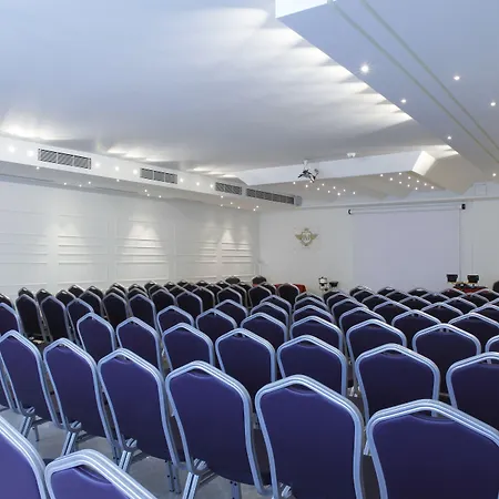 Ξενοδοχείο International Airport 4*