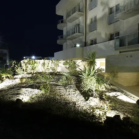 International Airport 4*