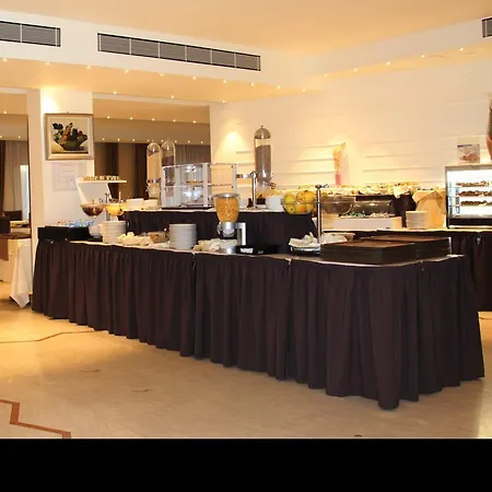International Airport Hotel 4*