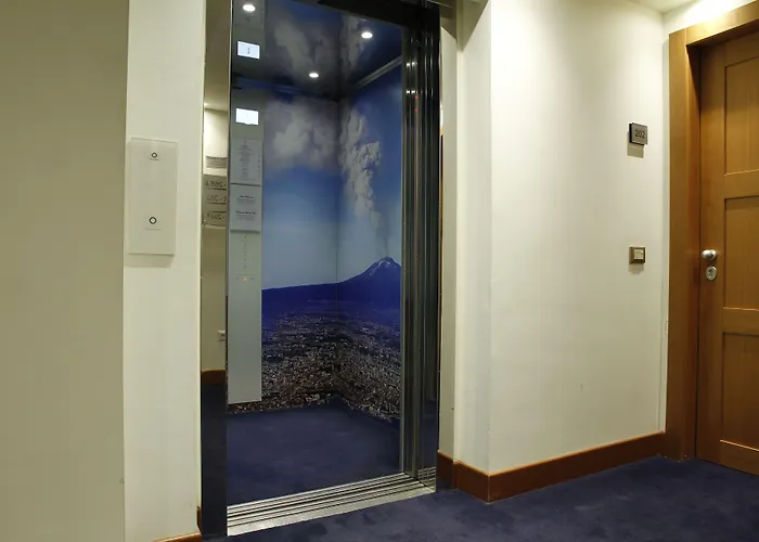 International Airport Szálloda